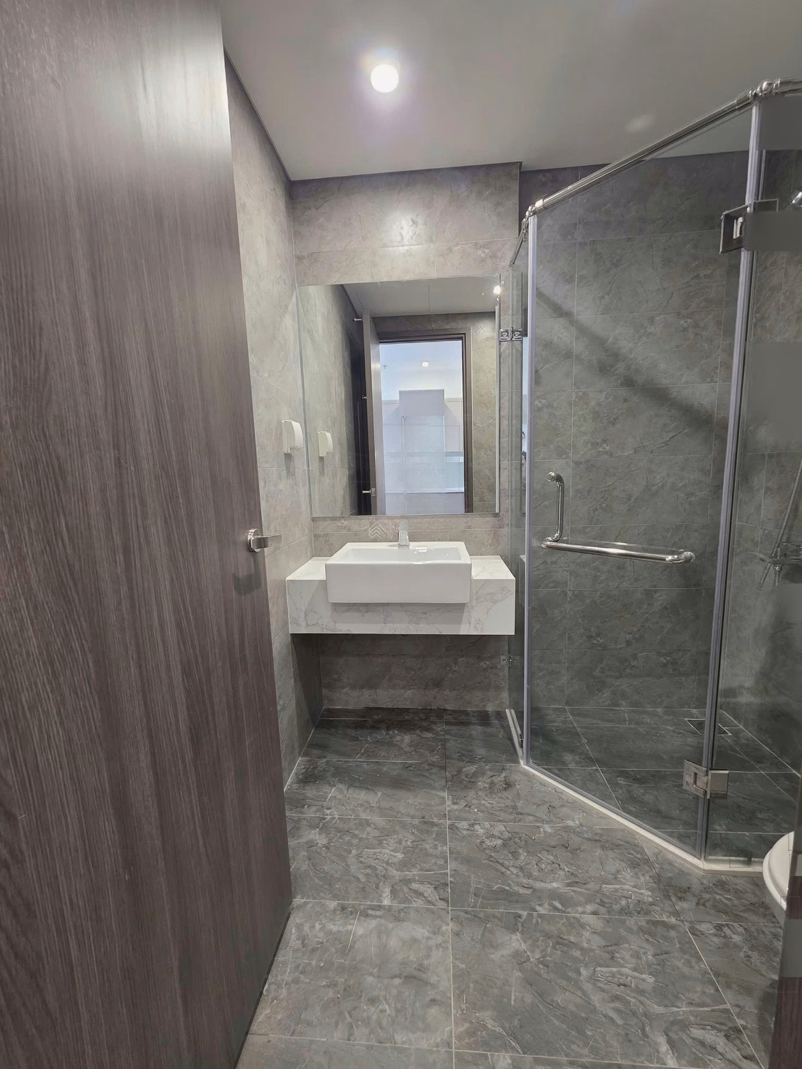 CC for rent at good price 5 million, 30m2 at The Beverly - Vinhomes Ocean Park, Da Ton, Gia Lam