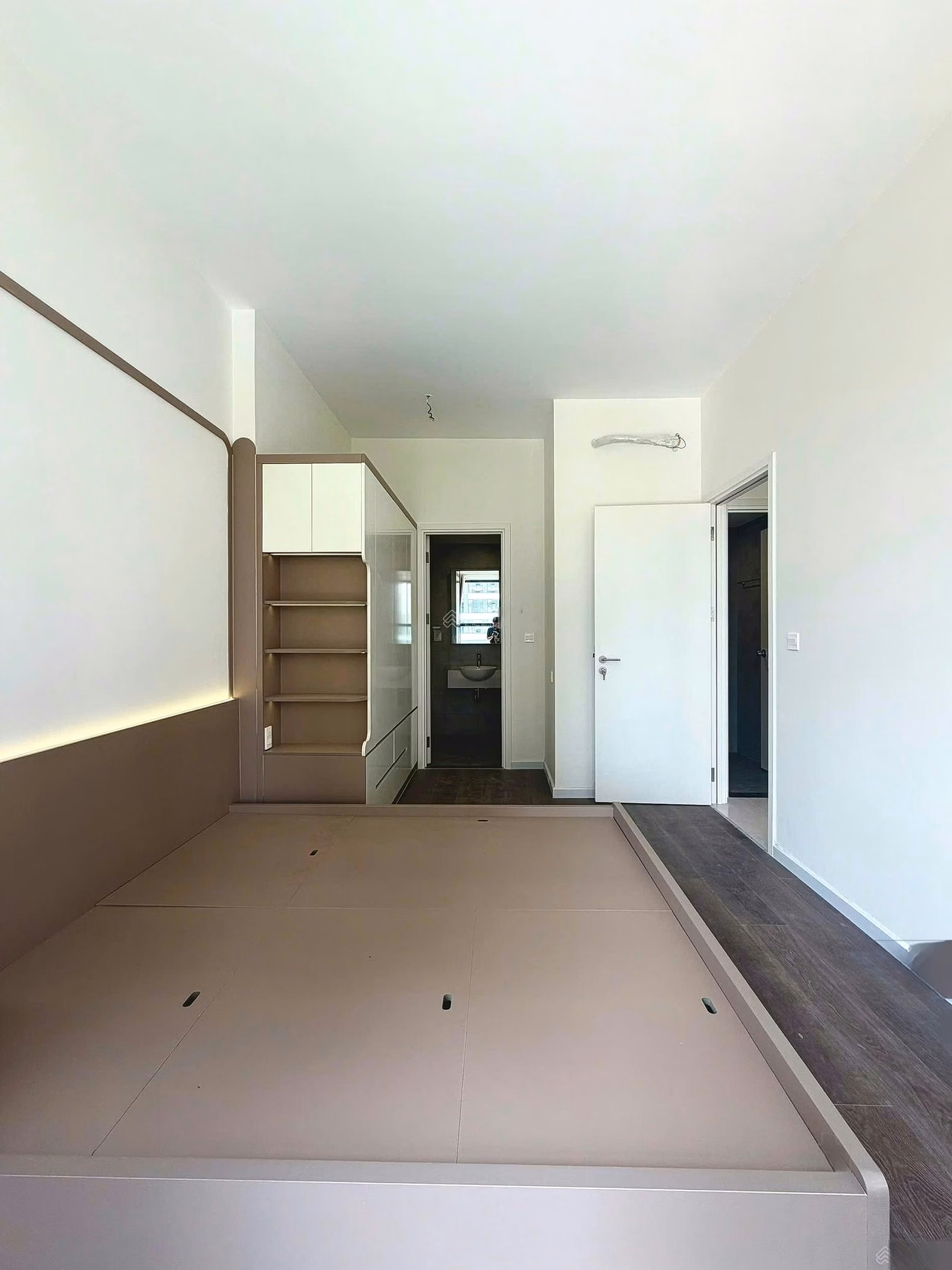 100% new house for rent (1 bedroom: 11-13 million) (2 bedroom: 14-18 million) (3 bedroom: 18-20 million) basic furniture and full furniture