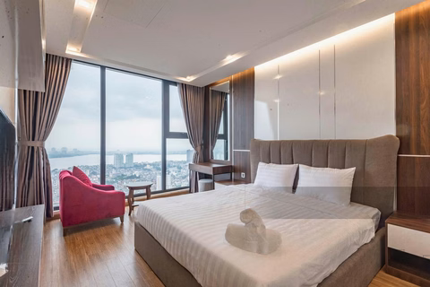 Corner apartment for rent at Han Jardin Apartment, 126m², 3 bedrooms, high floor, price only 26 million/month Contact: 0941 882 ***
