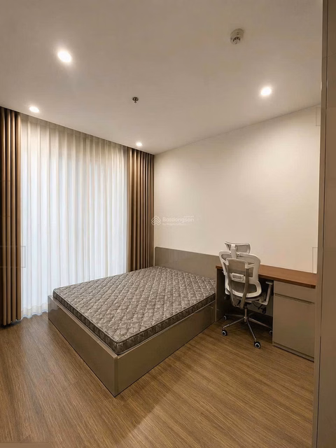 Hot! 2 bedrooms, 2 bathrooms for rent in GS5 building, area 64m2, fully furnished, new installation, rental price 12.5 million/month