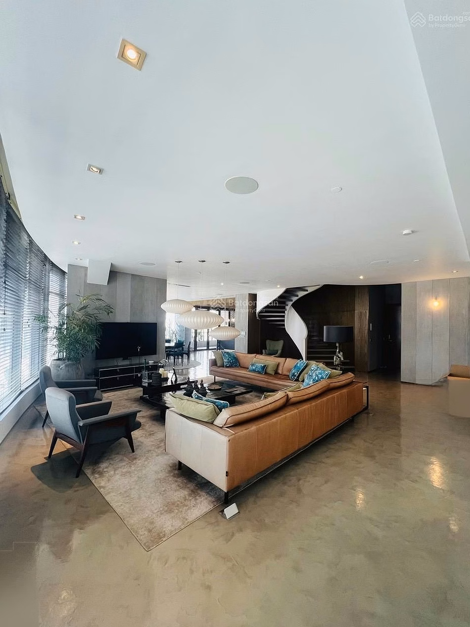 Super apartment for rent in City Garden 365m 3 bedrooms master 100m panoramic view of the center