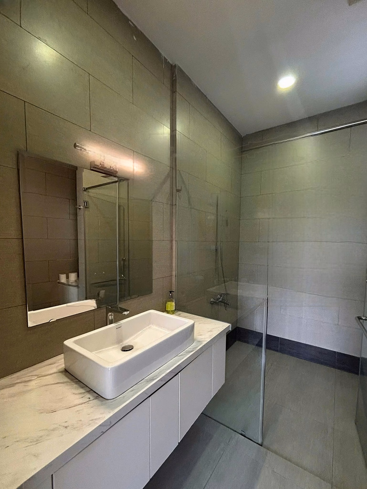 Selling 3-bedroom apartment CCCC Lakeview 2, Thu Thiem