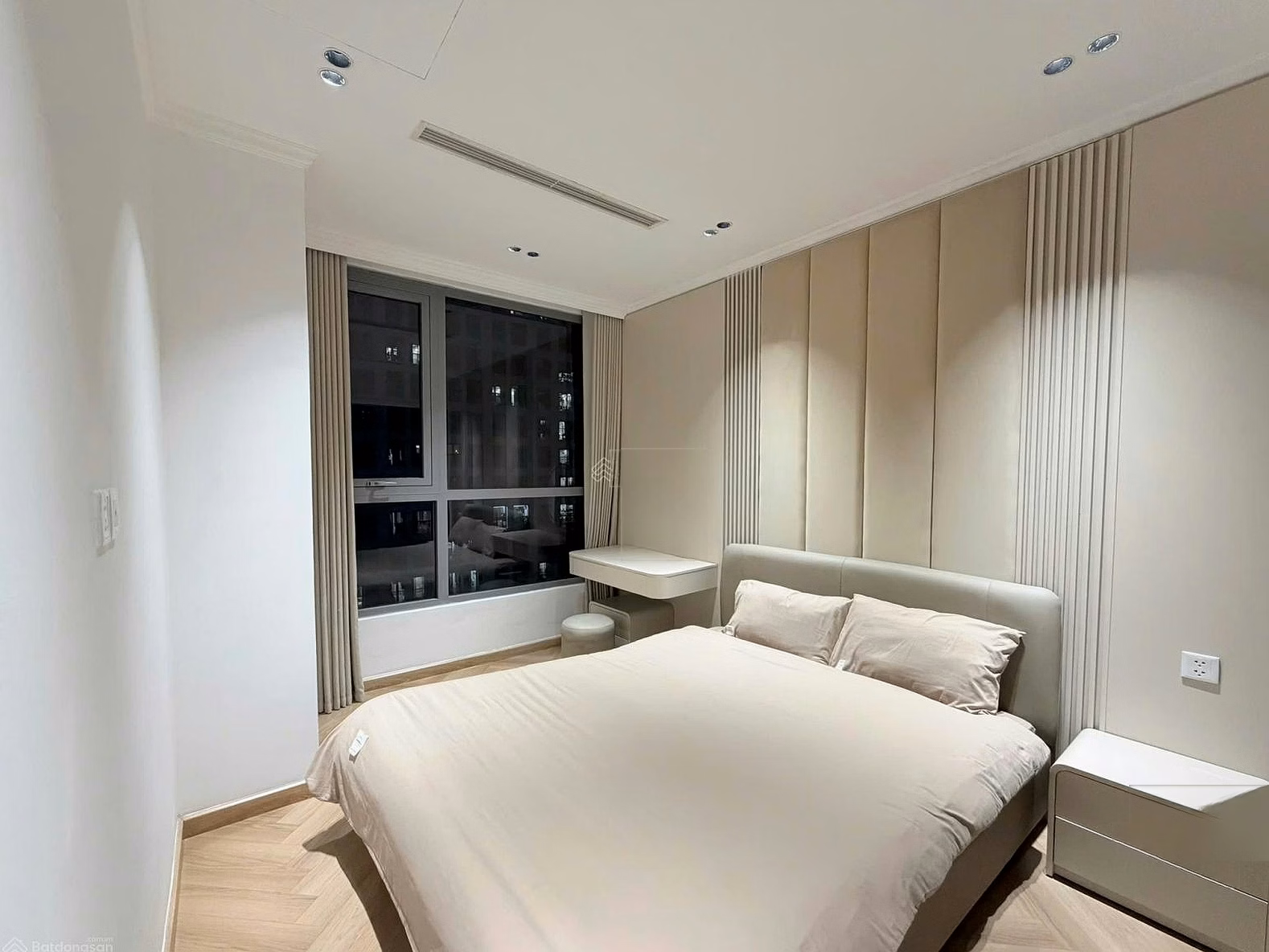 Management Board synthesizes Royal City apartment fund 2 bedrooms - 3 bedrooms - 4 bedrooms duplex, penthouse priced from only 16 million/month
