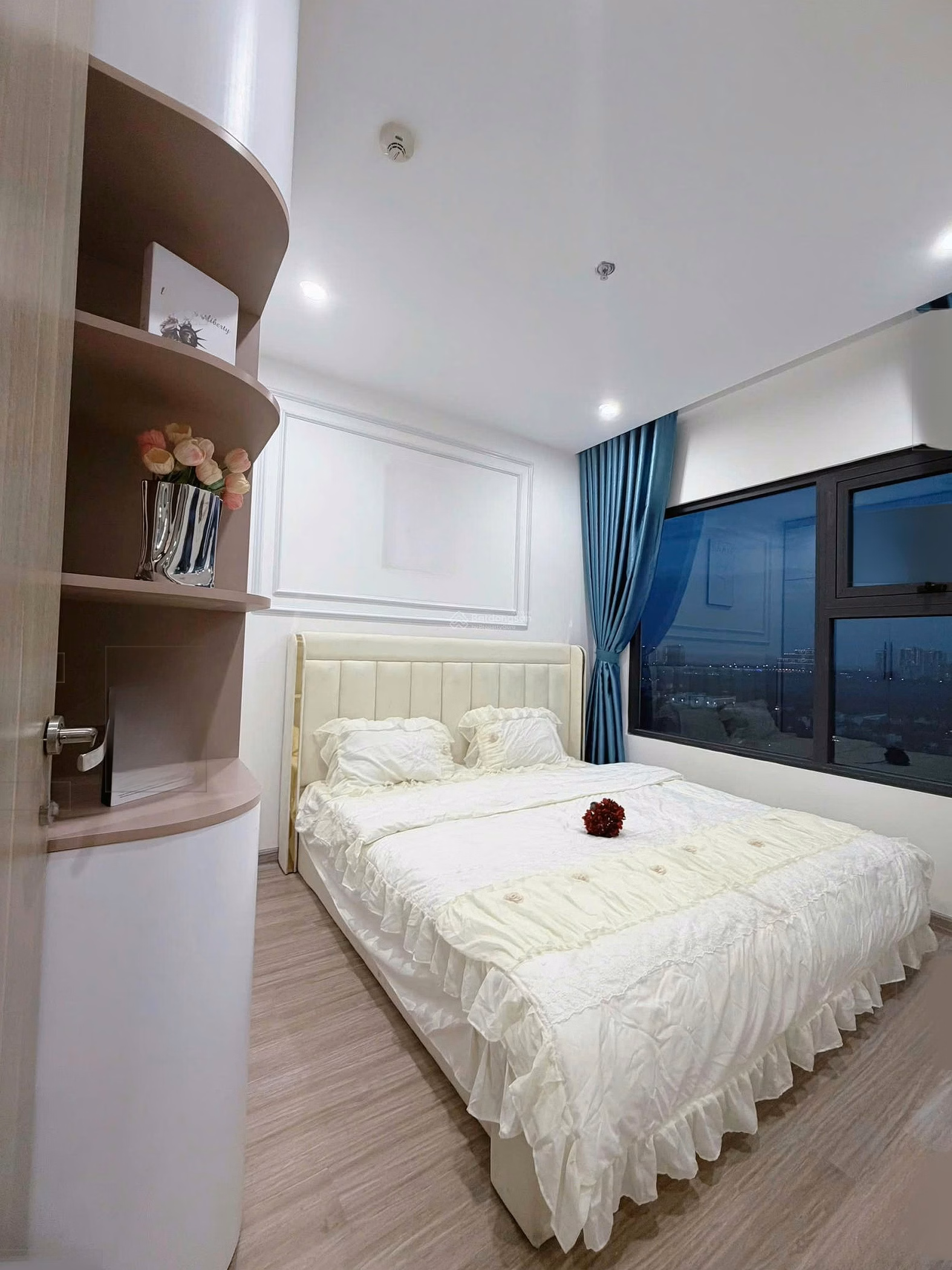 Good price OCP1 apartment 2BR2W fully furnished S2.03 Coral River view super vip just bring your suitcase to move in