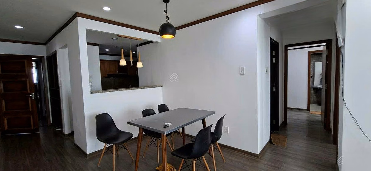 Owner rents Hoang Anh Anh Gia Lai apartment right in the city center, price only 12 million/month, area 94m2