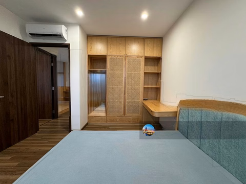 3 bedrooms for rent, full of high-end furniture, great view, Southeast direction, 96m2 wide at Zurich Vinhomes Ocean Park
