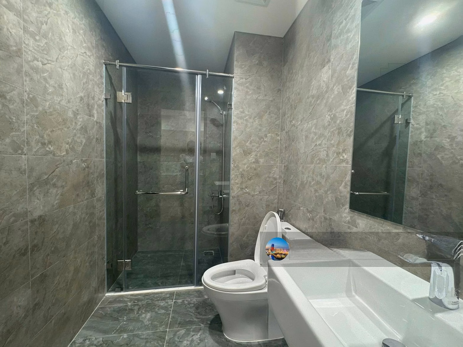 1 bedroom Beverly with CDT furniture for rent, with kitchen cabinets, curtains, energy, air conditioning, 48m2, price only 6.5 million in Be VHOP subdivision