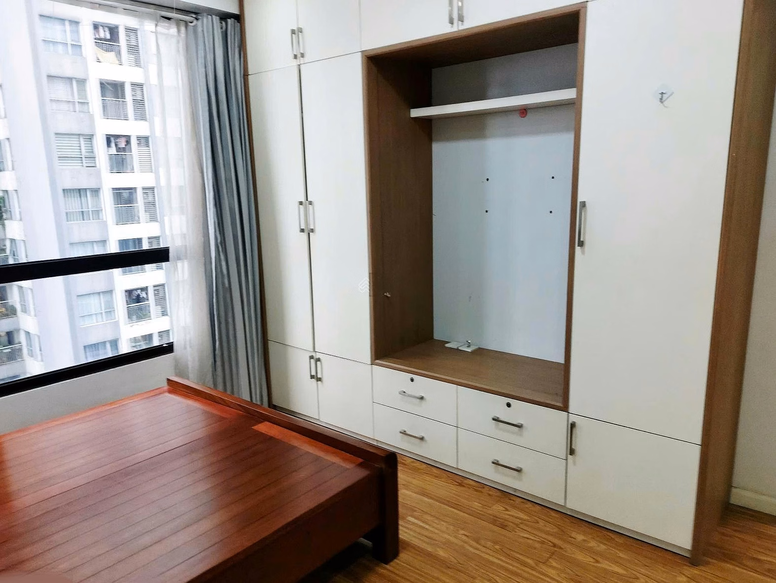 Long-term rent 74m2 apartment, Building T18 Times City, 2 bedrooms, South view, creditor, price 13.5 million/month
