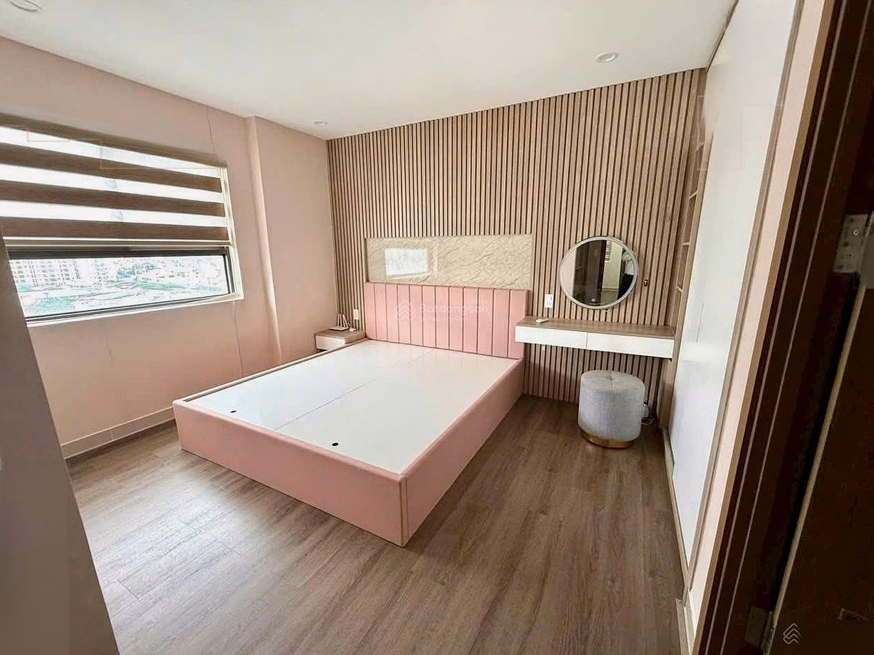 3 bedroom apartment 95m2 CT4 Phuoc Hai apartment fully furnished only 4.7 billion/***