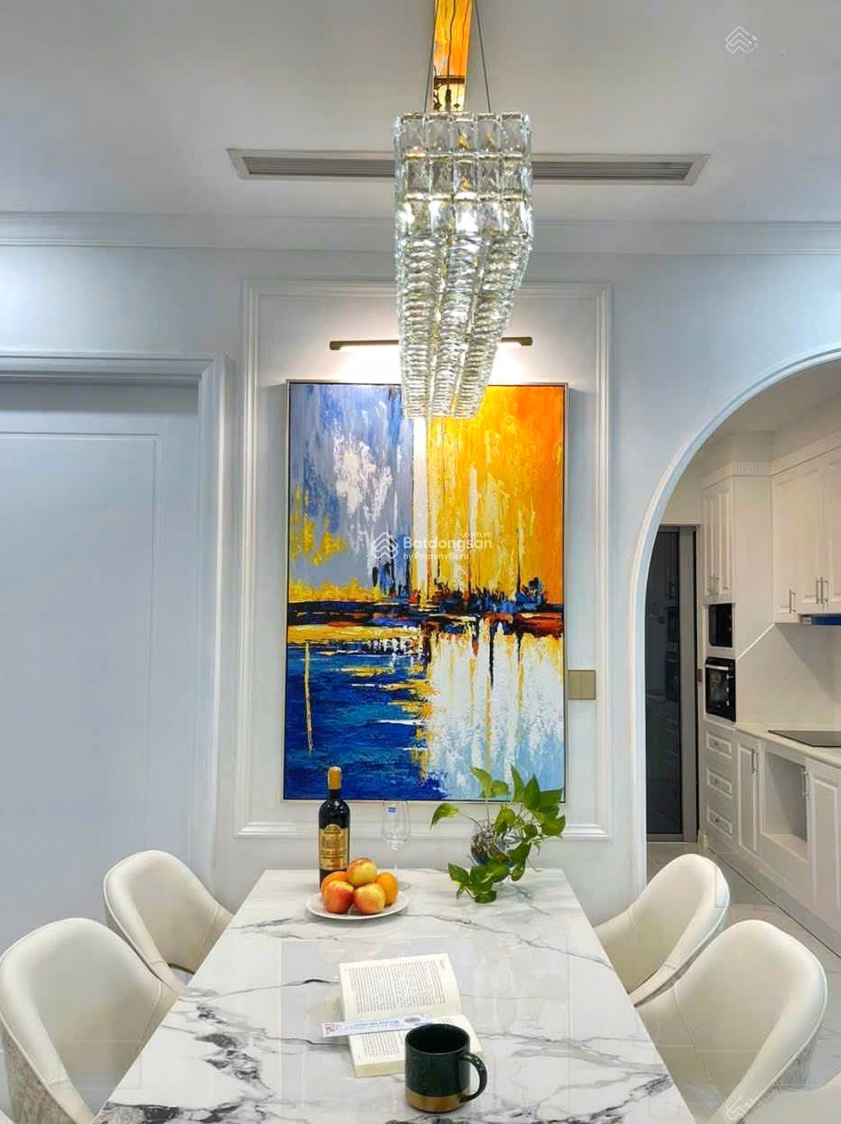 Excellent apartment for rent in Vinhomes Central Park 3 bedrooms, Landmark 81, good price in Binh Thanh