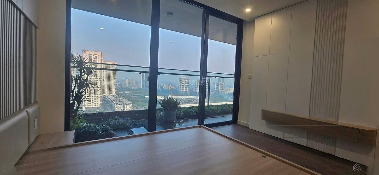 Super spacious 2 bedroom, 3 bedroom & 4 bedroom apartment for rent in Diplomatic Corps Area, with car slot, open view, immediate occupancy