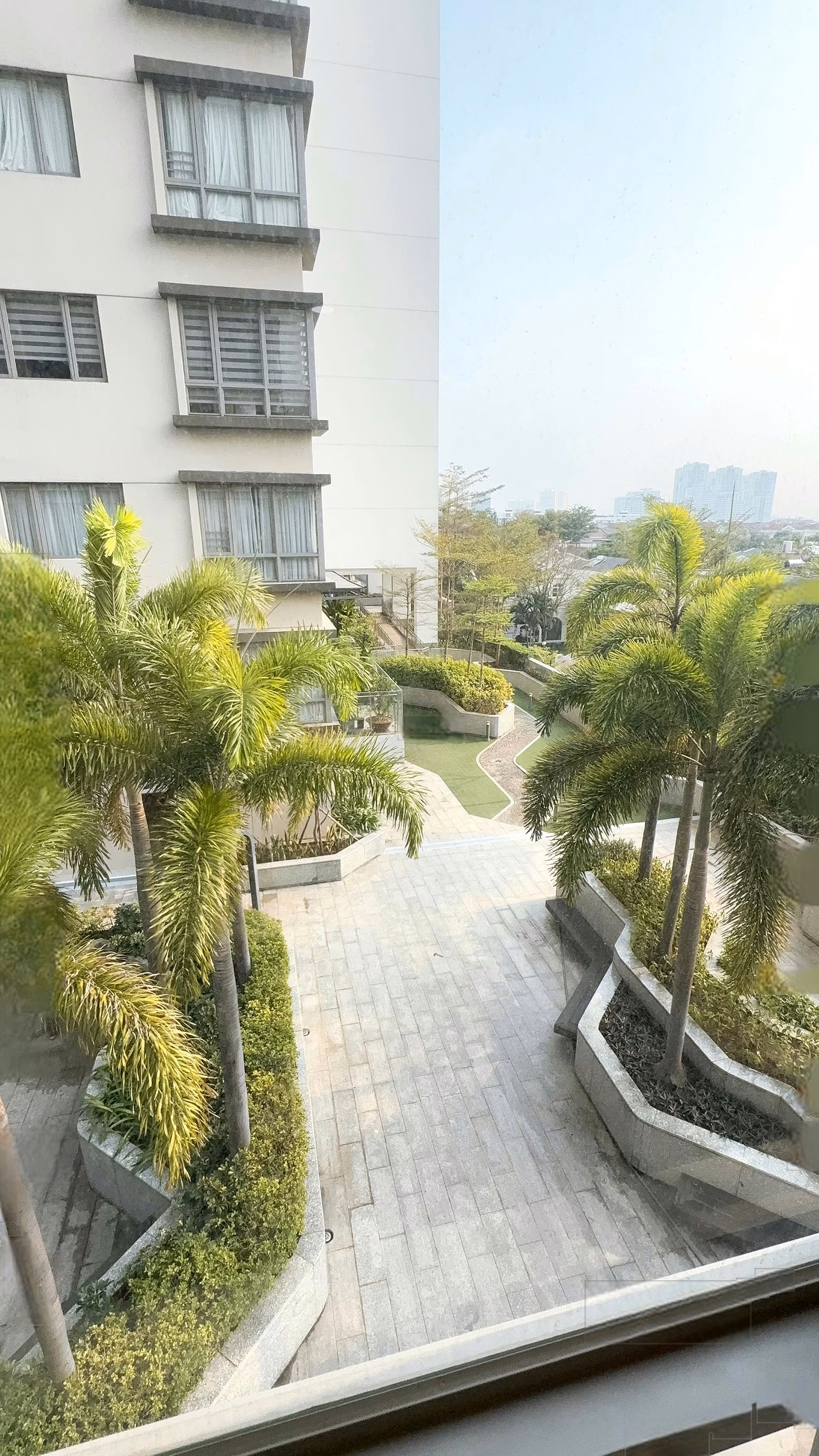 Selling CHCC Hung Phuc 1, District 7, garden villa view