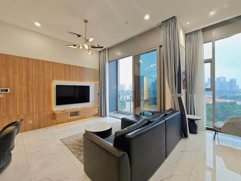 Miss Tilia EC 2 bedrooms for rent - river view - District 1 - fireworks - super good price - contact 0938 470 ***