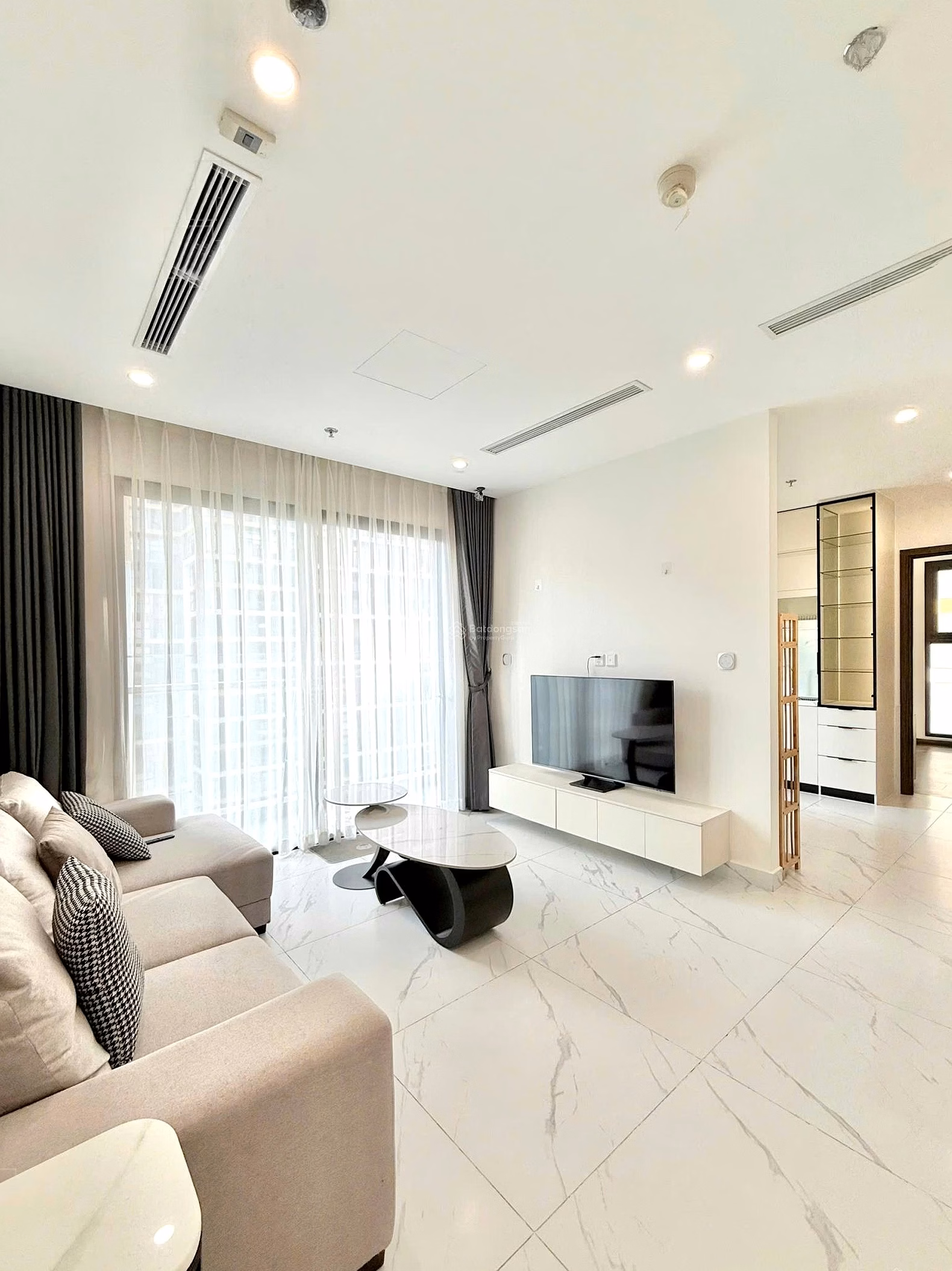 Vinhomes Grand Park apartment for rent with 2 bedrooms fully furnished, priced from only 7.5 million/month