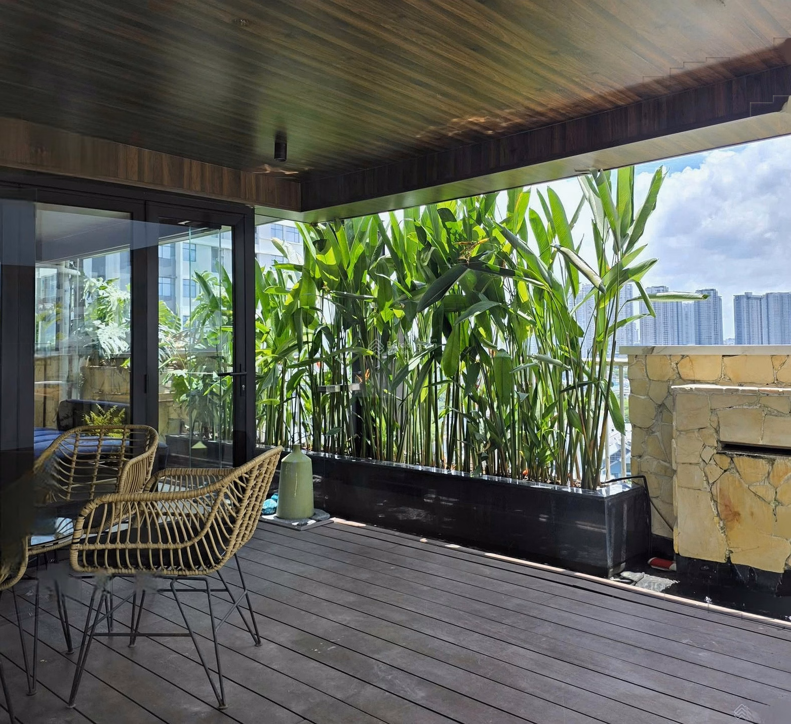 Sky Garden 2 penthouse for rent, District 7, 360m2 5 bedrooms