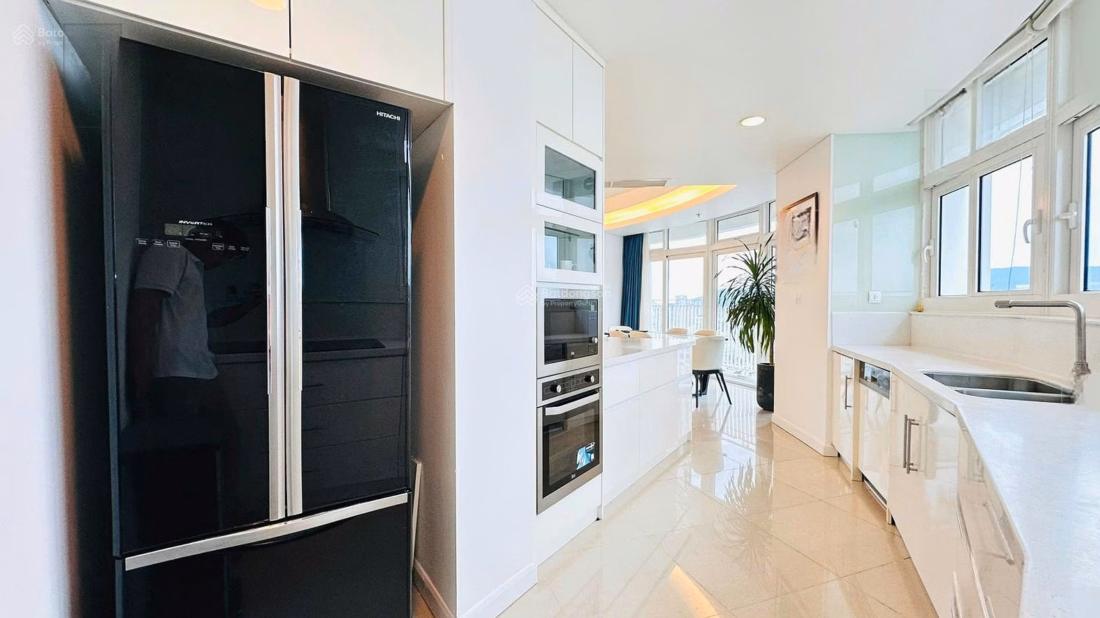 Azura 2 bedroom corner apartment for rent | 152m large area | Direct view of Han River