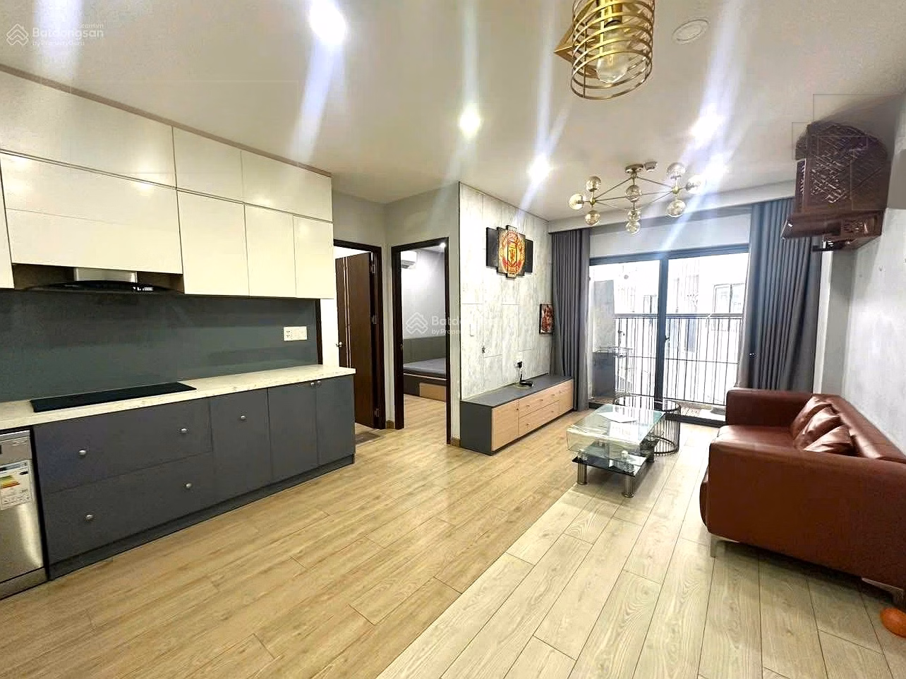 Selling 2-bedroom apartment in Nha Trang building, building A, 62.7m², middle floor, southeast direction, fully furnished, price 2 billion