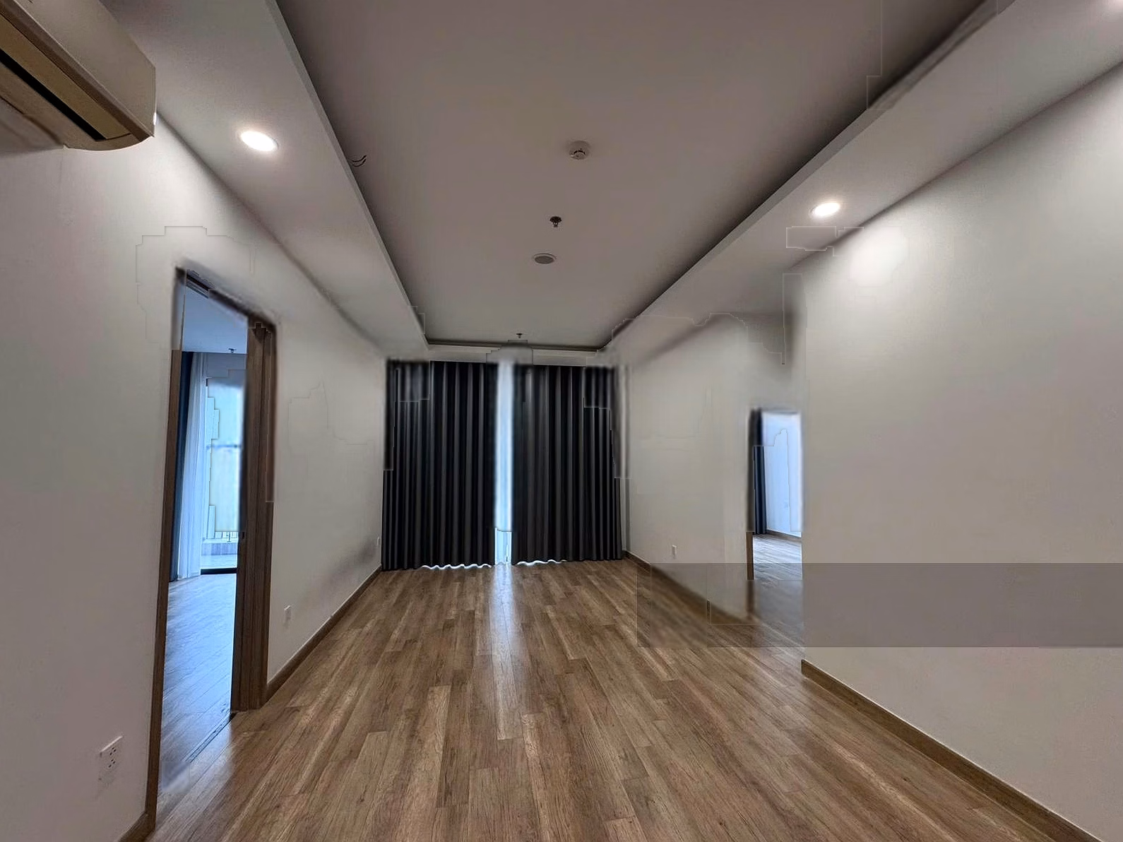 Offering to rent a 3-bedroom apartment of 100m2 - Basic furniture included - Ready to move in immediately