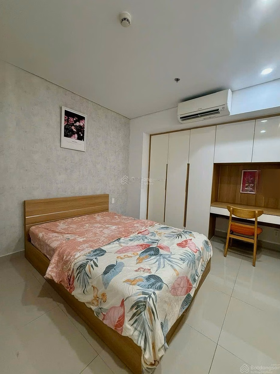 F.Home apartment for rent, 2 bedrooms, fully furnished, high floor