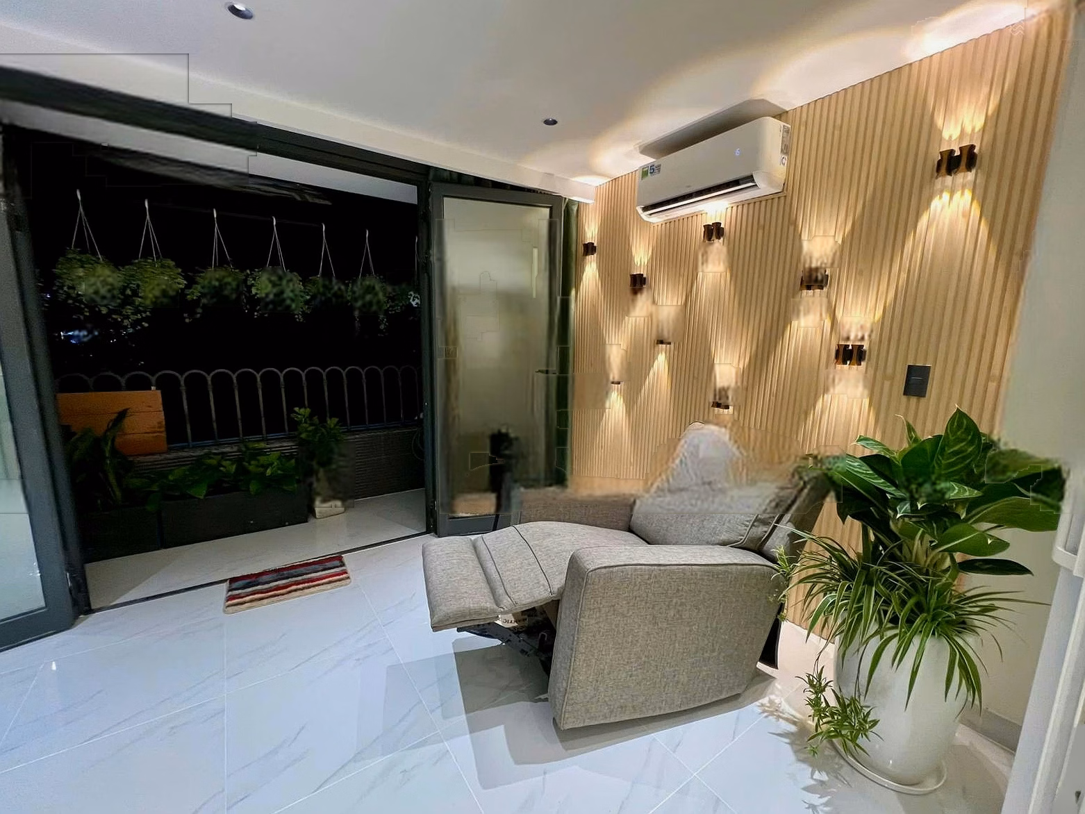 Selling rare garden apartment Sky Garden 1 100m2-3 bedrooms priced at 7.8 billion