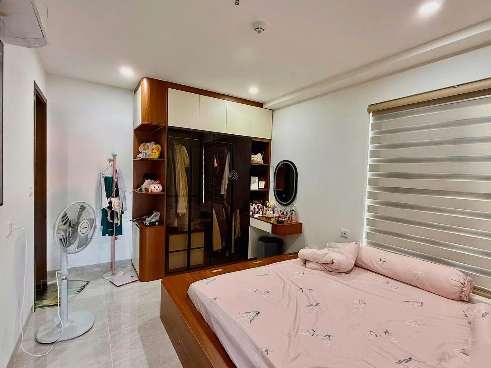 The owner cut a loss of 400 million and quickly sold the 2-bedroom apartment CCU01 - HUD Phuoc Long, 68m2, full new furniture, price 3.35 billion TL