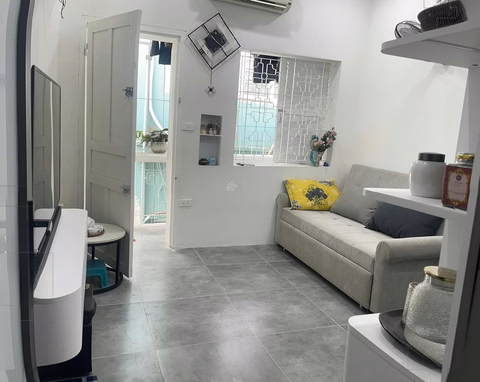 Apartment for rent at 108 Chua Lang, Huynh Thuc Khang, Hanoi