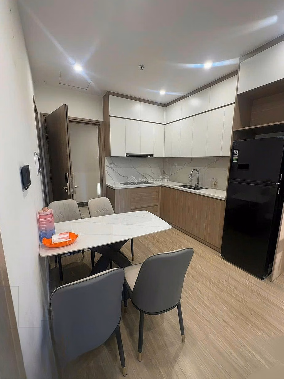 Quick rental apartment 2N2VS Sakura subdivision, beautiful furniture, price 11 million contact: 0978 121 ***