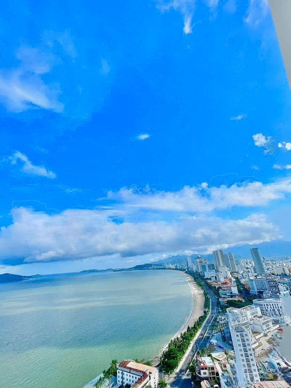 Muong Thanh apartment for rent at 04 Tran Phu, cool coastal city view, cheap price 10.5 million/month