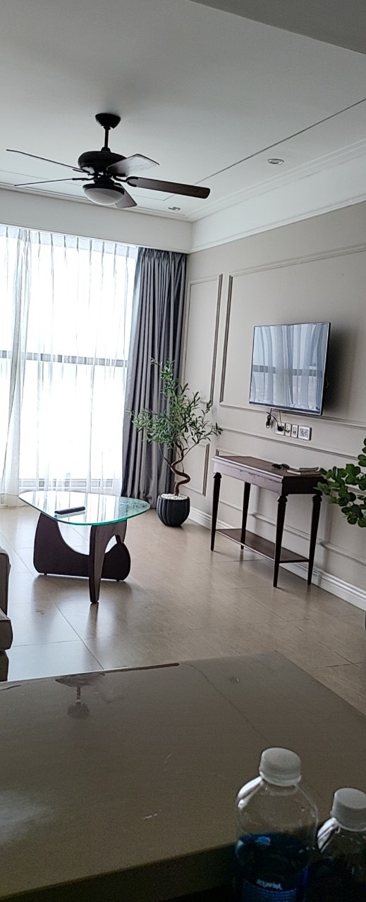 Stunning 2 Bedrooms Apartment with Ocean View for Rent at Altara Suites, Da Nang