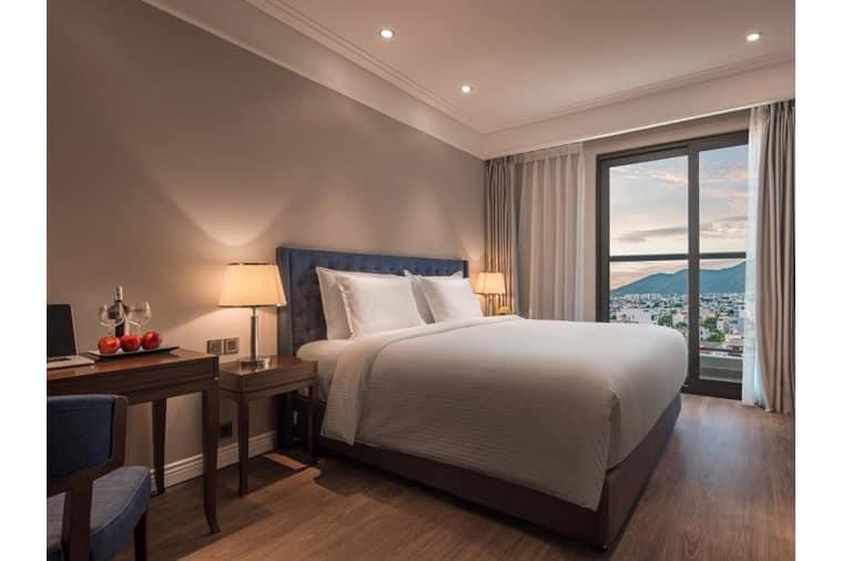 Stunning 2 Bedrooms Apartment with Ocean View for Rent at Altara Suites, Da Nang