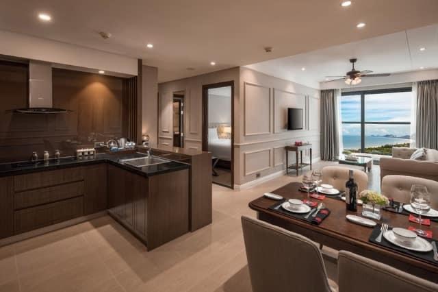 Stunning 2 Bedrooms Apartment with Ocean View for Rent at Altara Suites, Da Nang