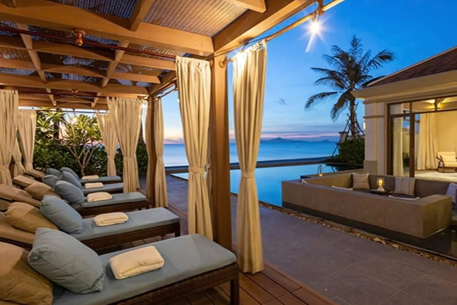 5-Bedroom Beachfront villa in Fusion Resort & Villas Da Nang