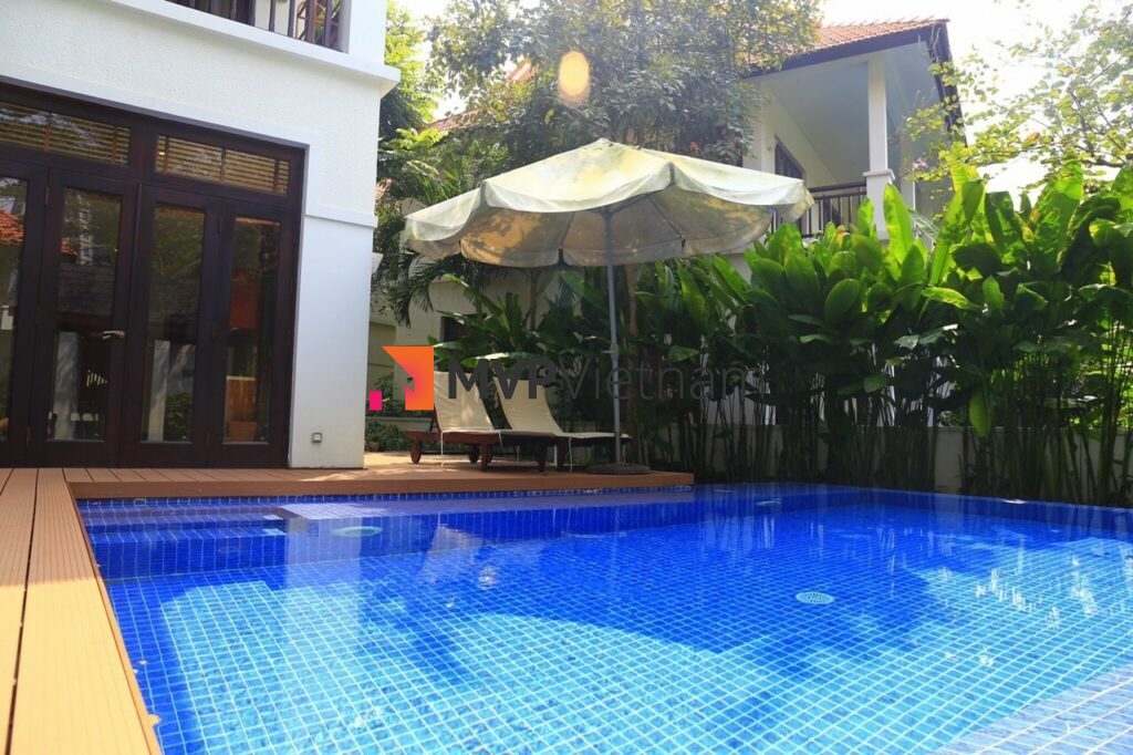Luxurious 3 Bedrooms Villa for Rent in Furama Resort, Da Nang
