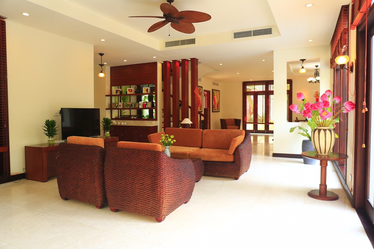 Luxurious 3 Bedrooms Villa for Rent in Furama Resort, Da Nang