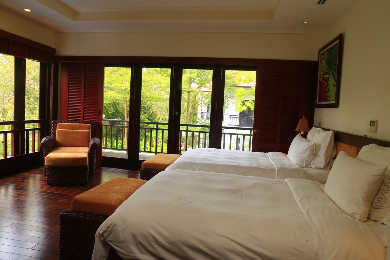 Luxurious 3 Bedrooms Villa for Rent in Furama Resort, Da Nang