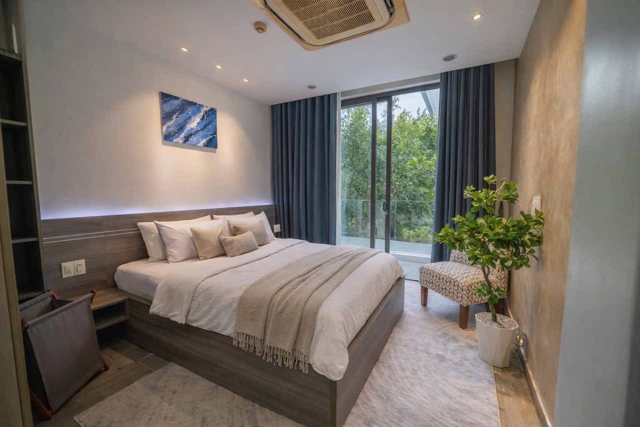 3 Bed Pool Villa near Golf Course | The Point Da Nang