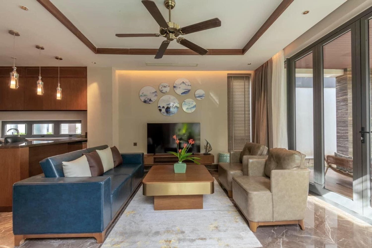Luxury Brand New 3 bedrooms Villa at KOI Resort