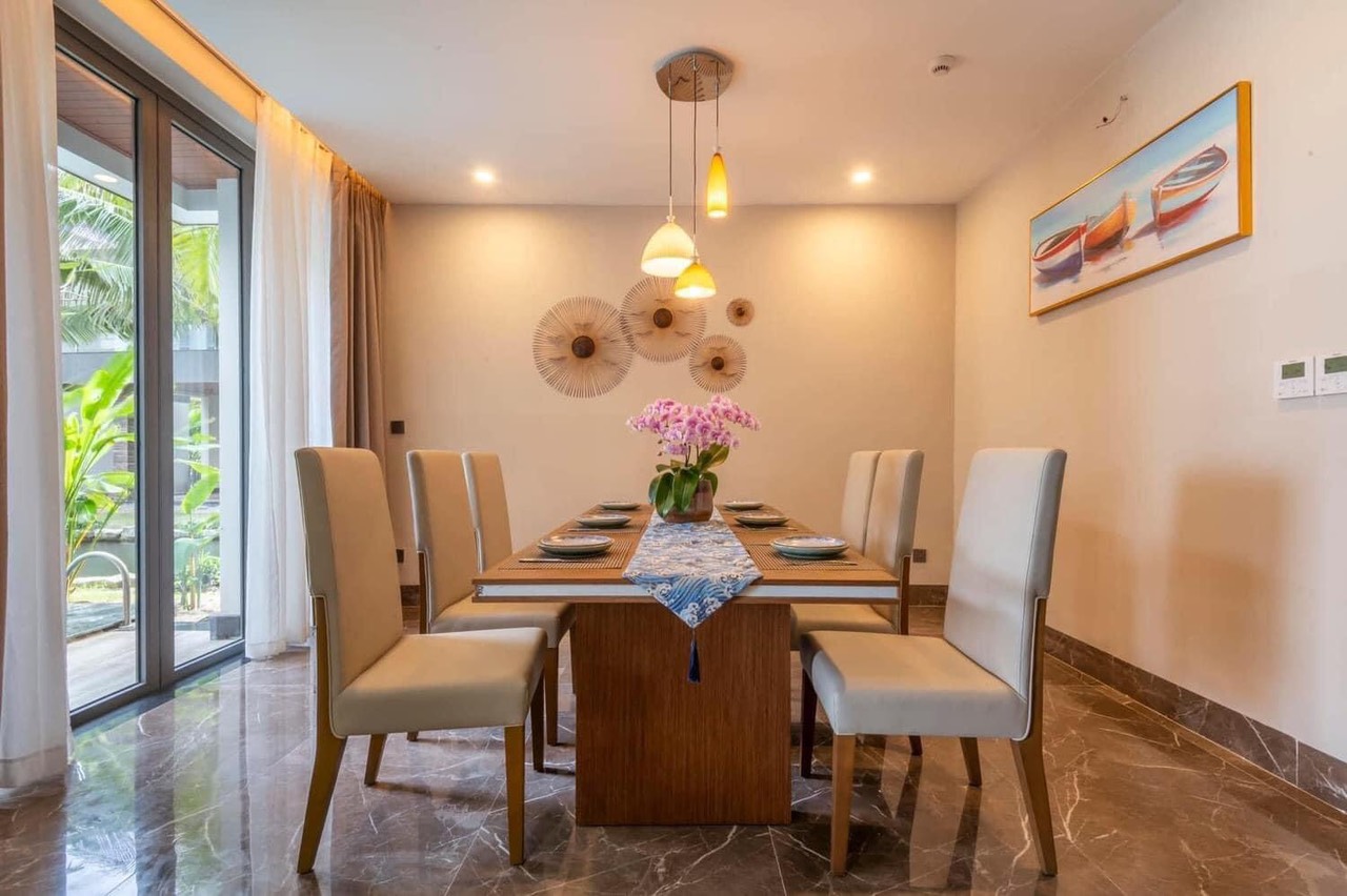 Luxury Brand New 3 bedrooms Villa at KOI Resort