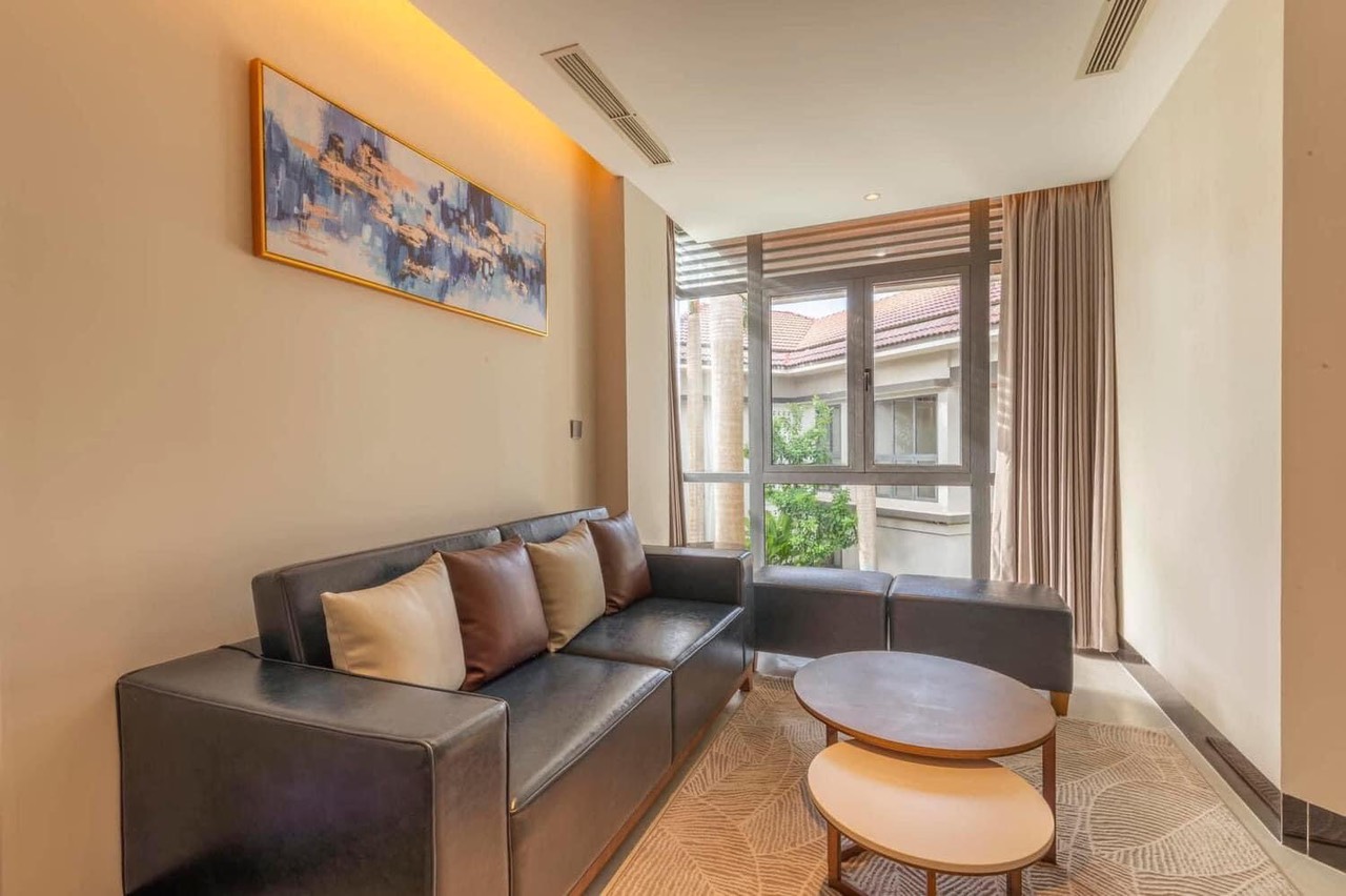 Luxury Brand New 3 bedrooms Villa at KOI Resort