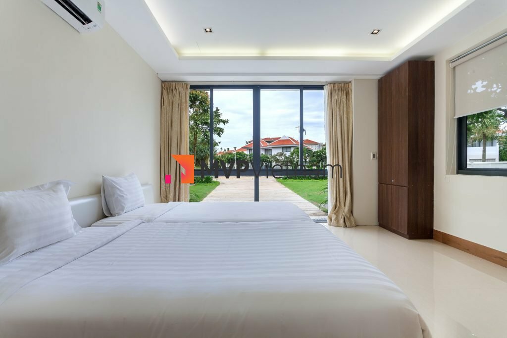 Luxurious 4 Bedrooms Villa for Rent in Ocean Villas, Da Nang