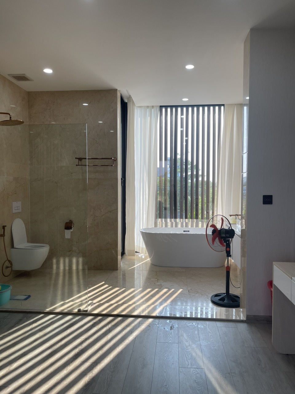 Luxurious 4 Bedrooms Modern Villa with Pool for Rent Near Singapore International School in Da Nang