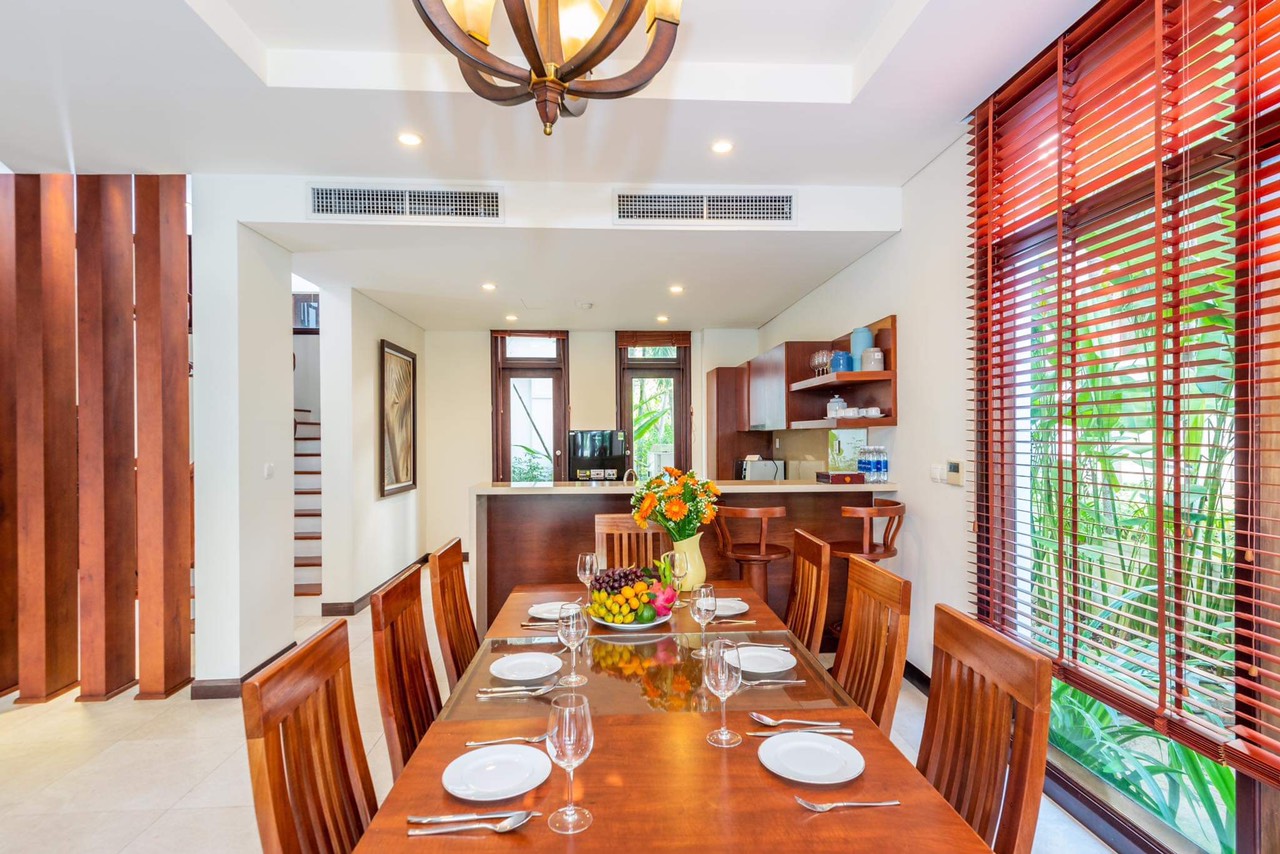 Luxurious 3 Bedrooms Villa by the Beach for Rent near Furama Resort, Da Nang