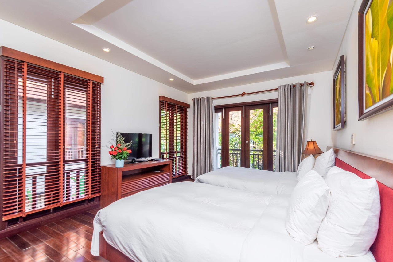 Luxurious 3 Bedrooms Villa by the Beach for Rent near Furama Resort, Da Nang