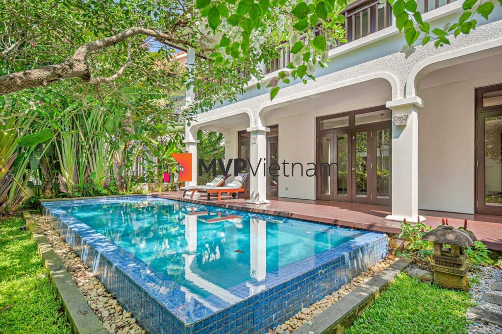 Luxurious 3 Bedrooms Villa by the Beach for Rent near Furama Resort, Da Nang