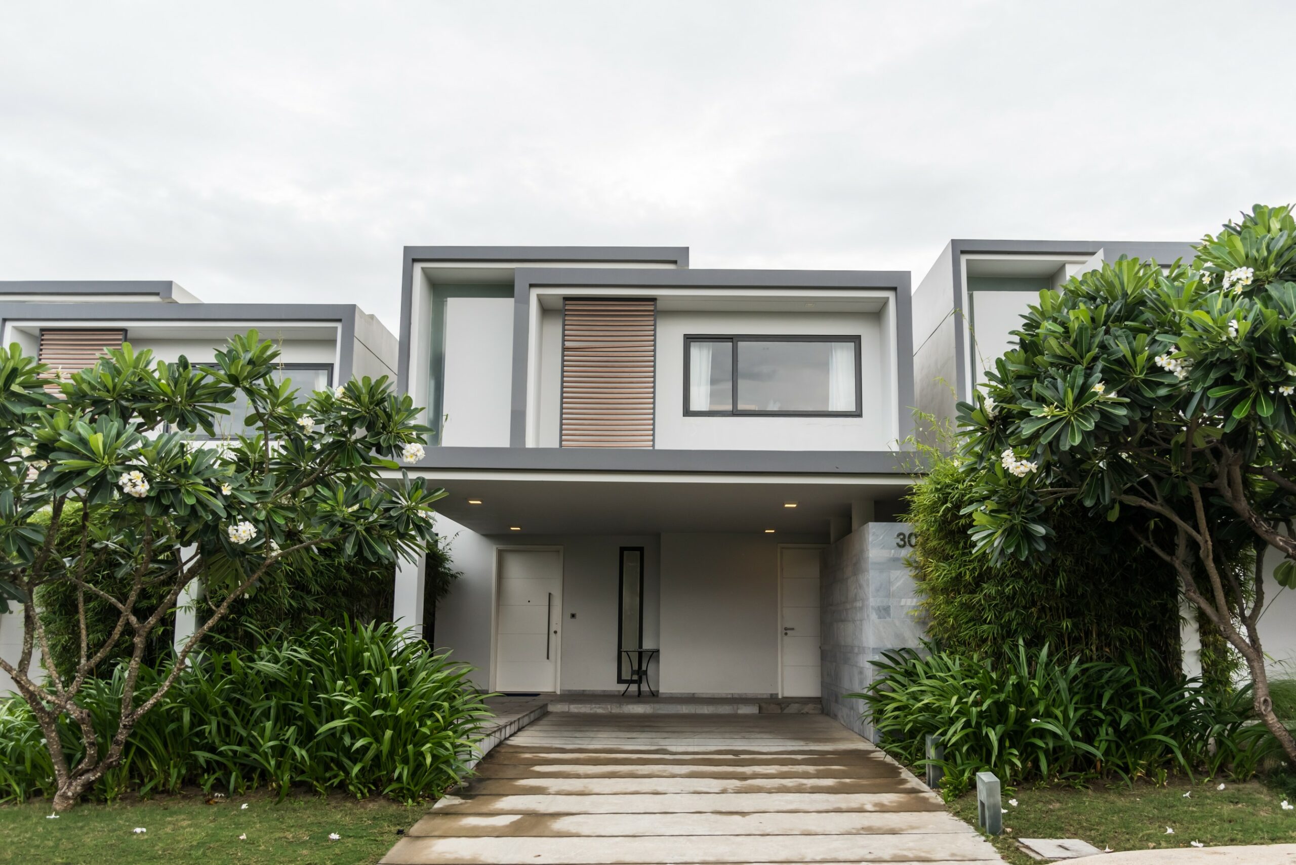 Luxurious 3 Bedrooms Villa at The Point for Rent in Da Nang