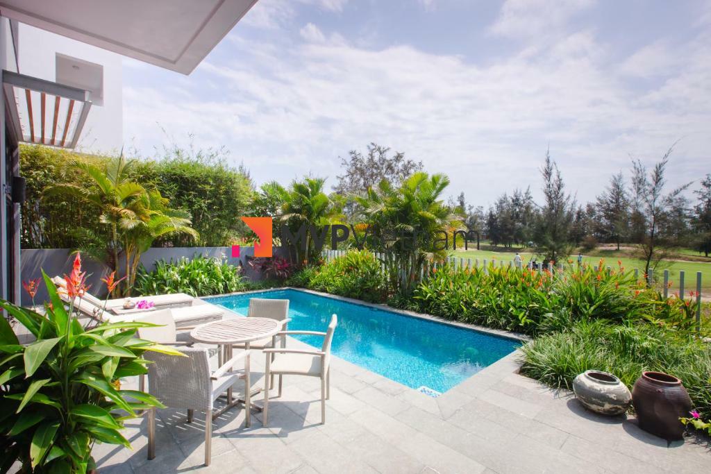Discover the Ultimate Living: 3 bedrooms Luxury Villa for Rent in Montgomery Golf Course, Da Nang