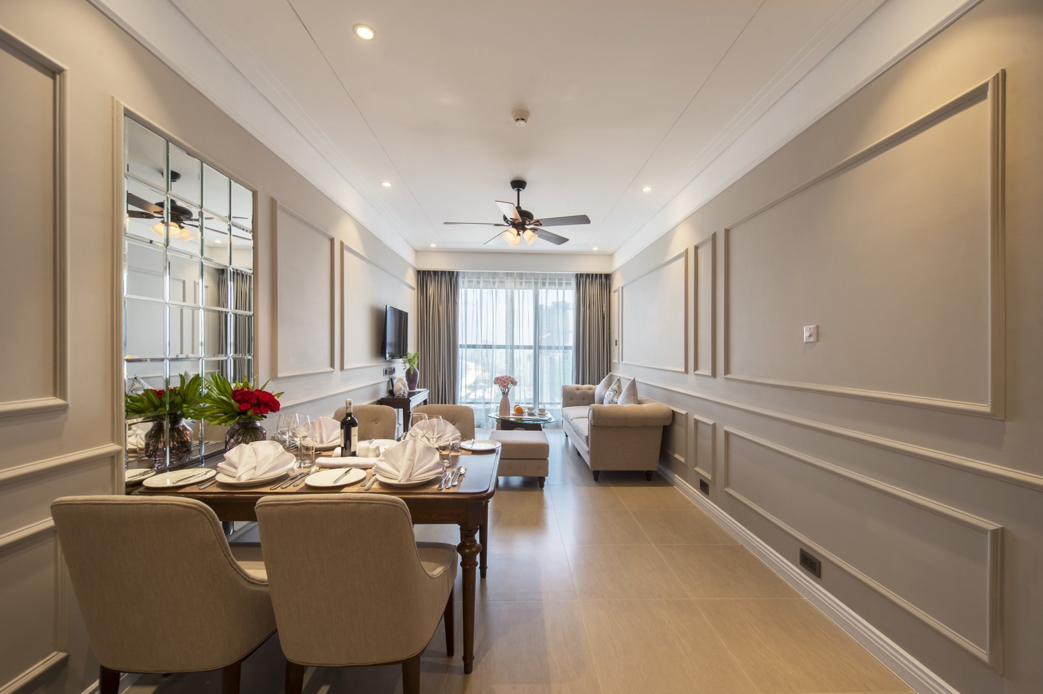 Spacious apartment with sea view at Altara Suites