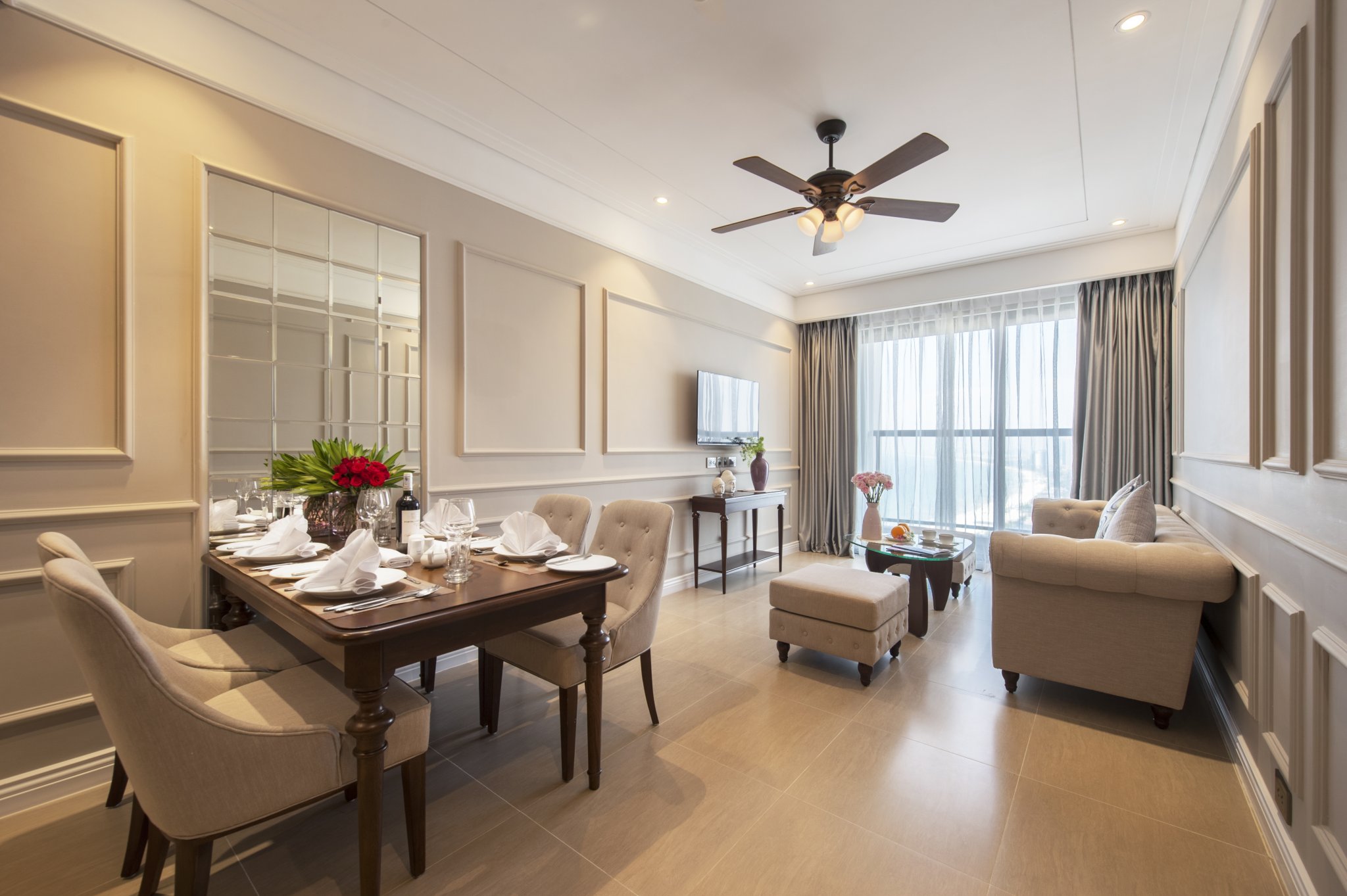 Spacious apartment with sea view at Altara Suites