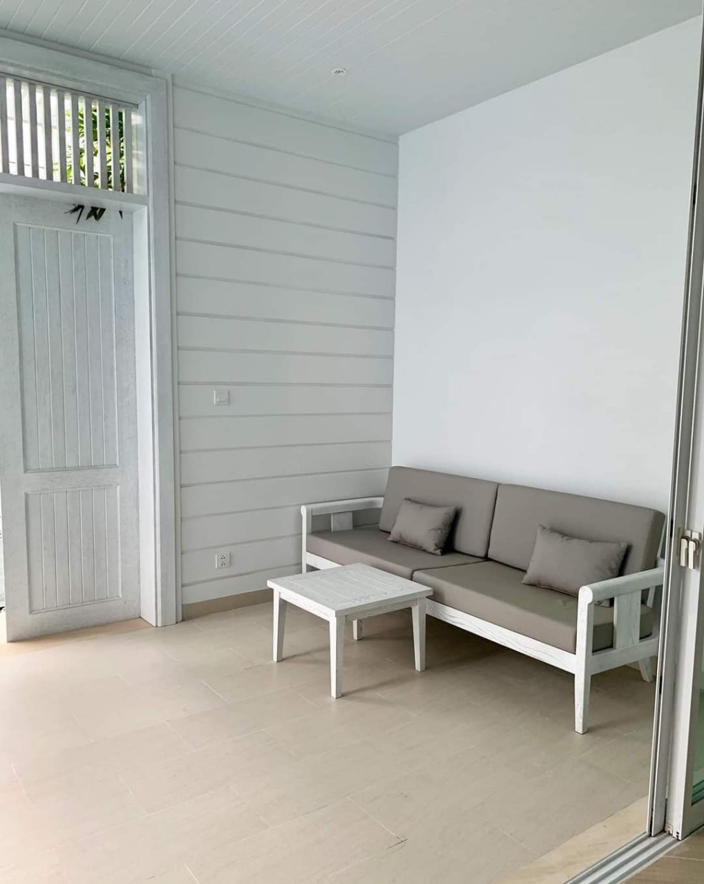 Brand new 3 bedroom pool villa in My An