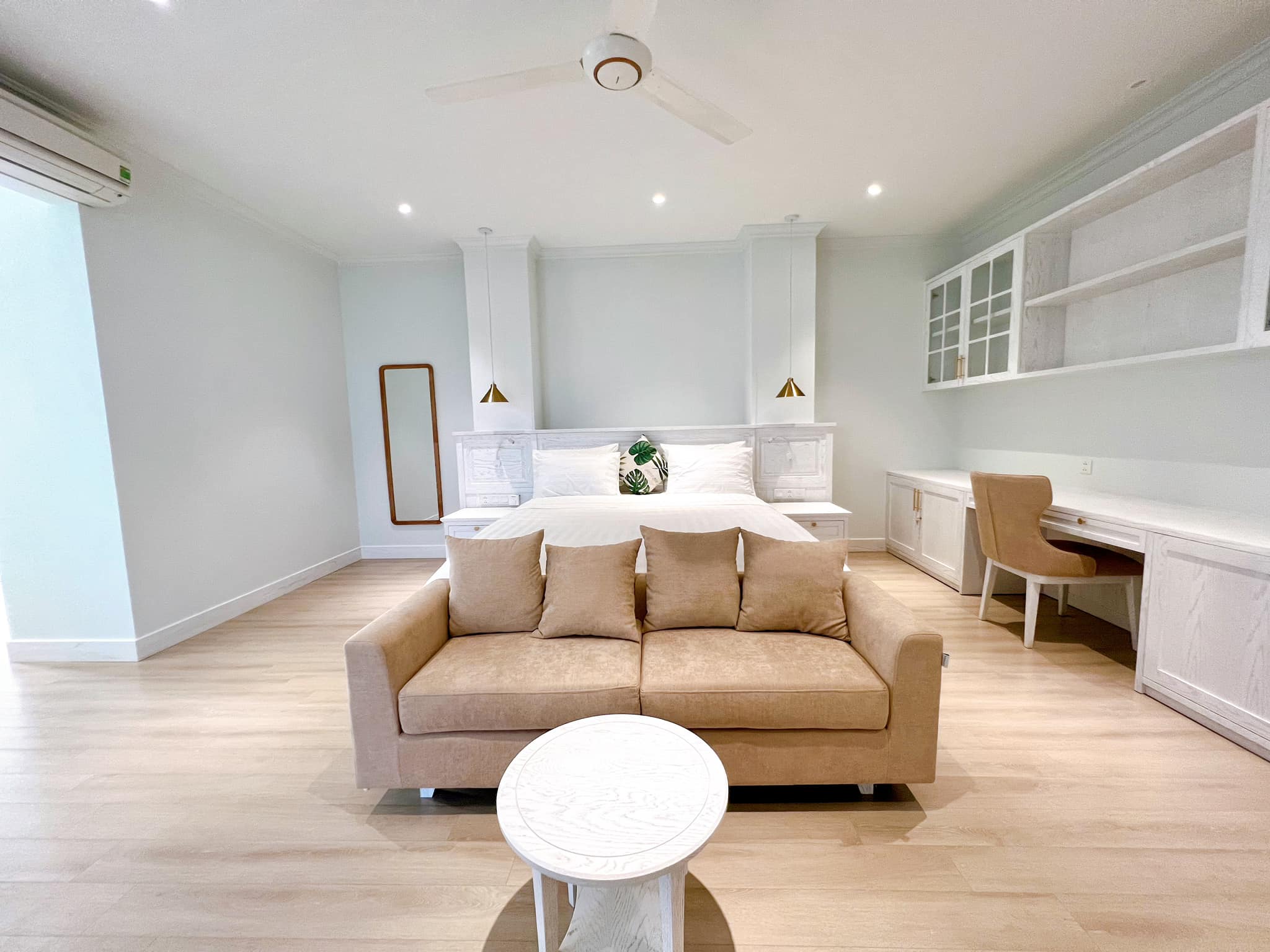 Modern 3 bedrooms Villa with walking distance to My Khe beach
